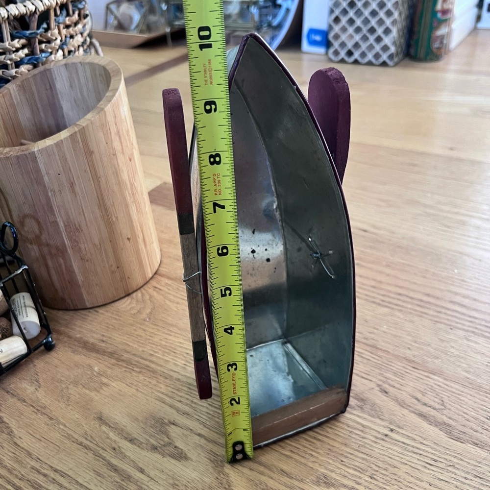 10" Coastal Decor Decorative Metal Boat with Oars Like New GUC - Picture 3 of 5